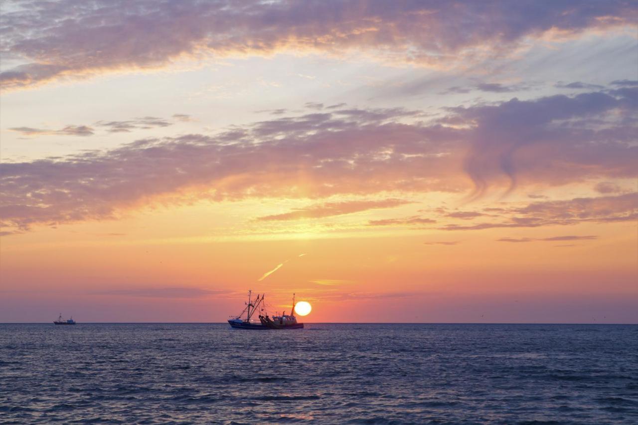 Dutch African Breeze Den Helder Bagian luar foto